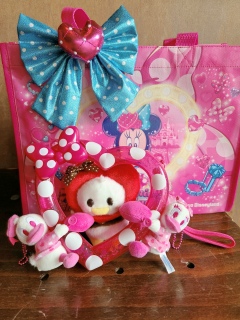 �~�j�[�̃t�@���_�[�����h�B