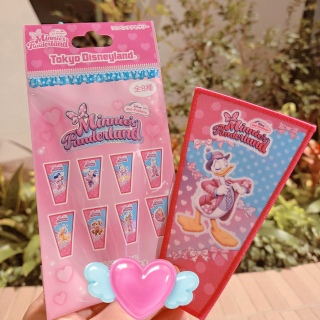 �~�j�[�̃t�@���_�[�����h�B