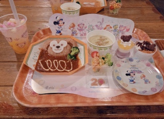 �n�[�g�t�F���g�E���^�[�Y�E�I�u�E�t�����h�V�b�v�B